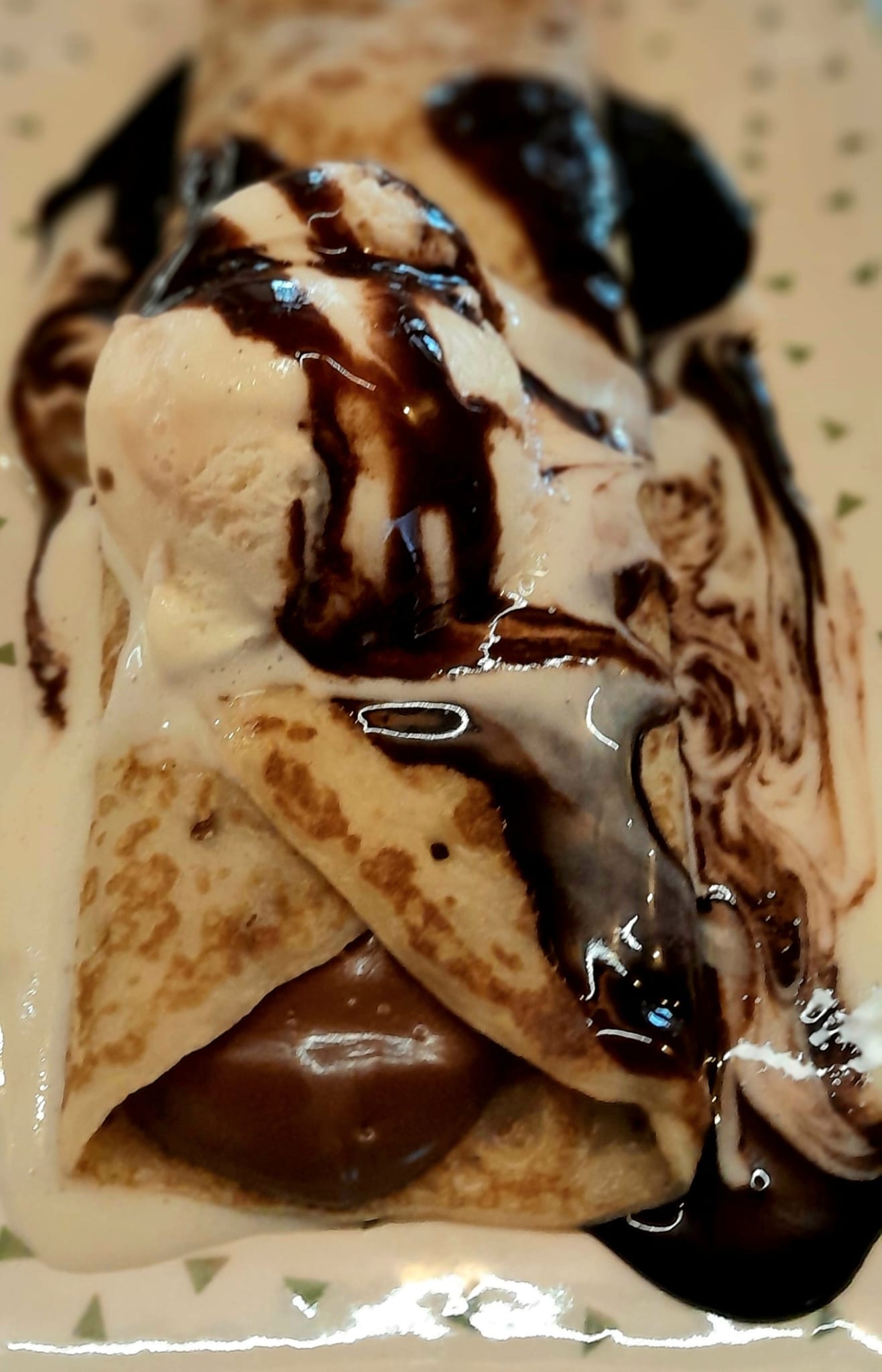 CREPS DE CHOCOLATE CON HELADO en Matalafer